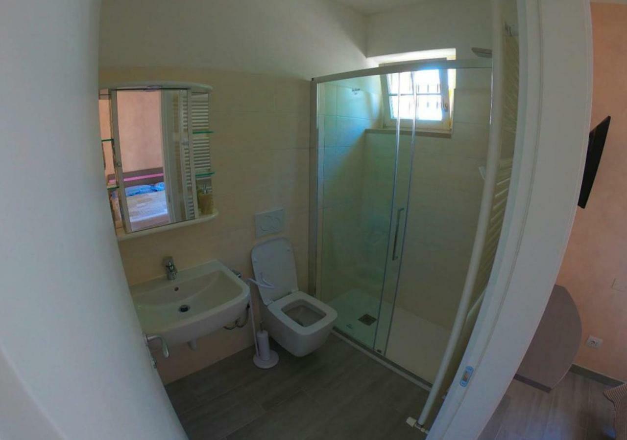 Giada Rooms เปสเคียรา เดล การ์ดา ภายนอก รูปภาพ