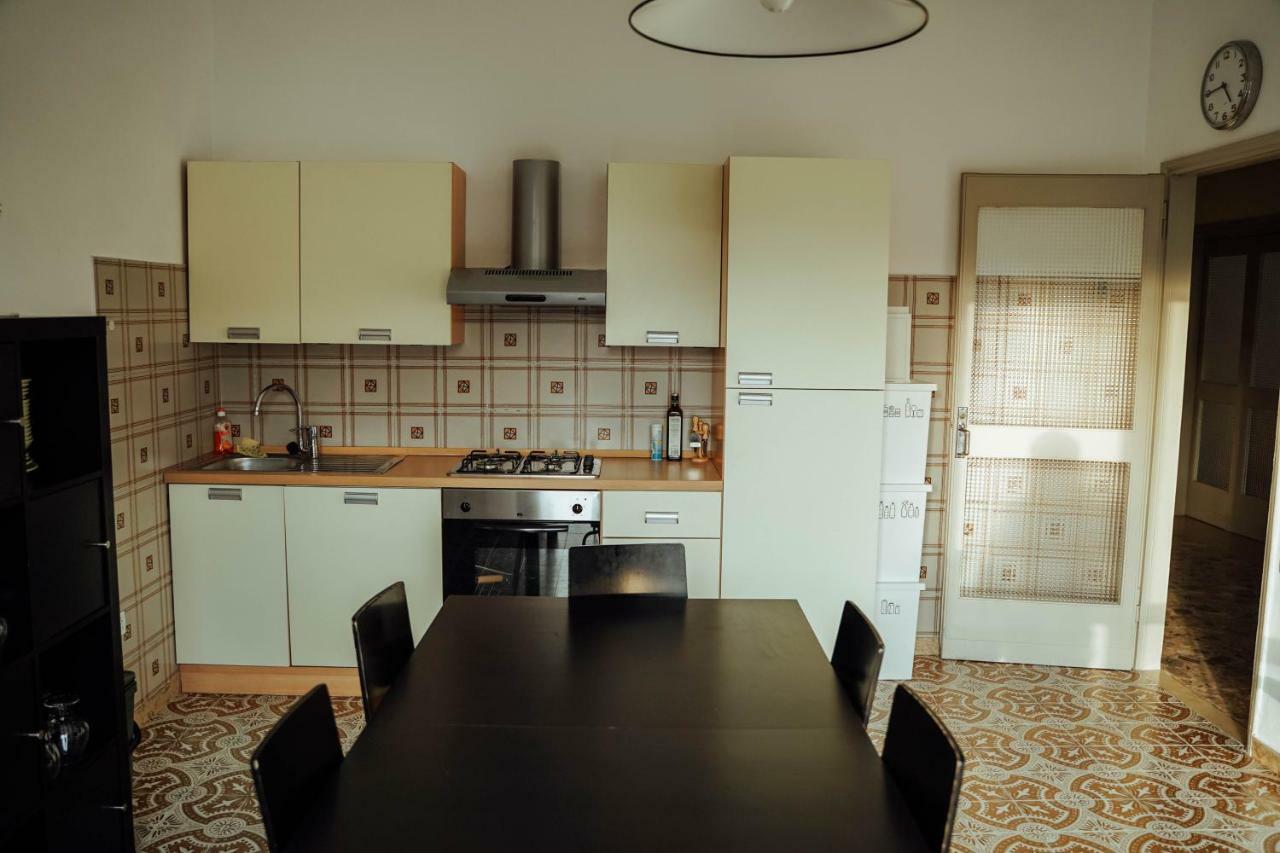 Giada Rooms เปสเคียรา เดล การ์ดา ภายนอก รูปภาพ